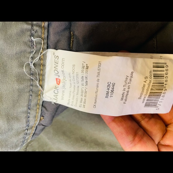 Jack & Jones kaki pants size 30/32” - Picture 7 of 7